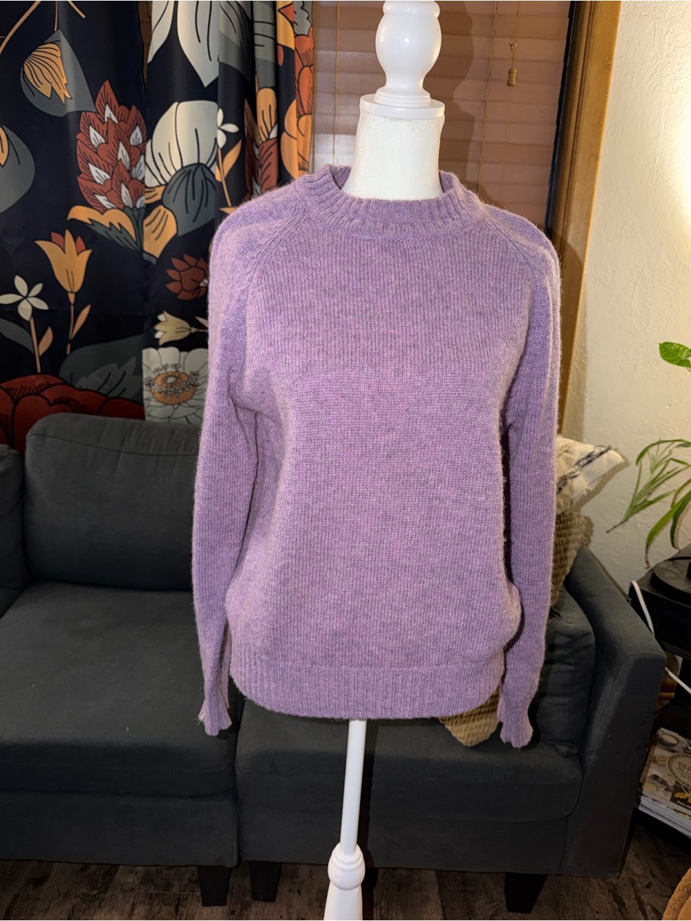 Nethy Products Wool Knit Crewneck Raglan Pullover Sweater Purple Scotland